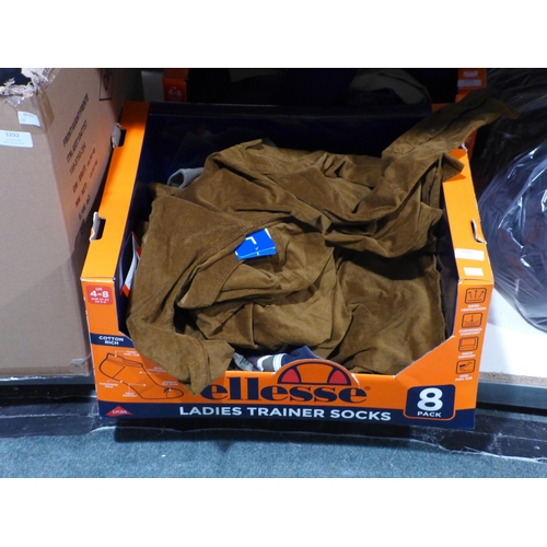 3290 - Assorted men's jackets and jumpers - mixed sizes/styles * This lot is subject to VAT