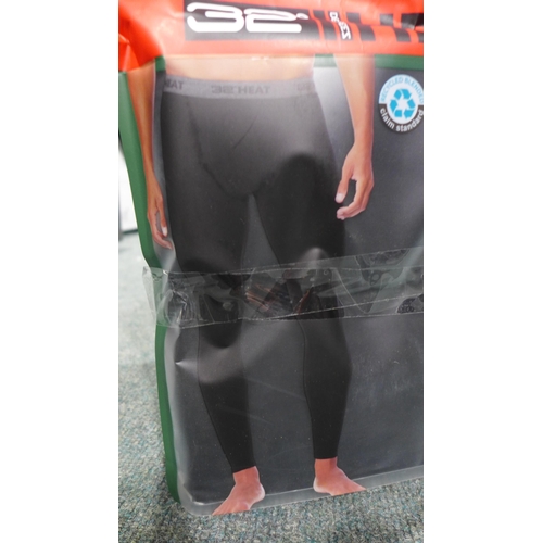 3300 - Five men's two-packs of 32 Degrees heat-base layer pants - size S * This lot is subject to VAT