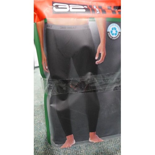 3301 - Five men's two-packs of 32 Degrees heat-base layer pants - size S * This lot is subject to VAT