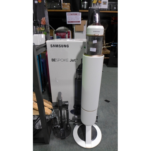 3376 - Samsung Bespoke Stick Vacuum Cleaner With Battery, original RRP £499.99 + VAT (312-289) * This lot i... 