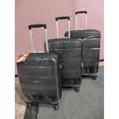 3411 - American Tourister Bon Air Three Piece Luggage Set (Carry On/Medium/Large), original RRP £120.83 + V... 