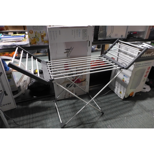 3435 - Black &Decker Heated Winged Airer (312-74) * This lot is subject to VAT