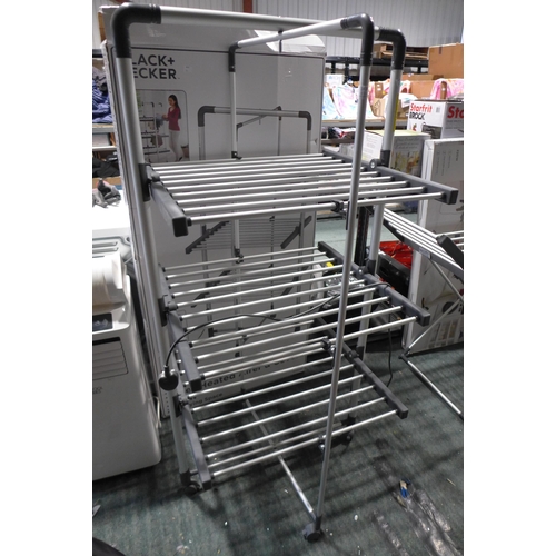 3436 - Black and Decker 3 tier heated airer (312-814)  * This lot is subject to vat