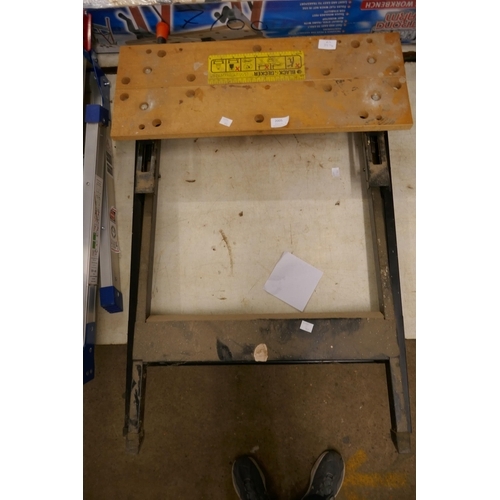 2357 - A Black and Decker Workmate