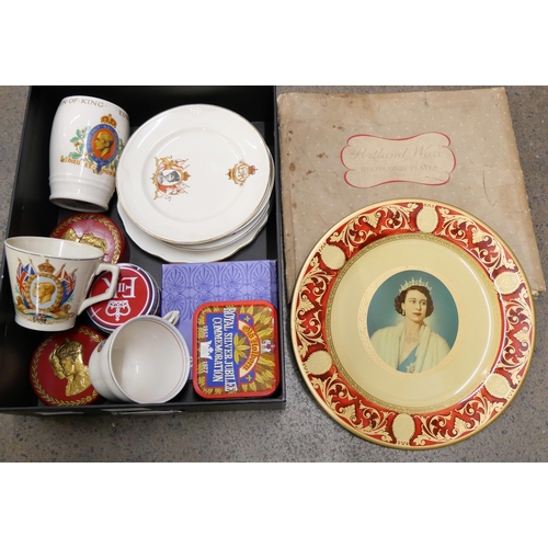 1092 - A box of Royal commemoratives, tin plate, tins and china **PLEASE NOTE THIS LOT IS NOT ELIGIBLE FOR ... 