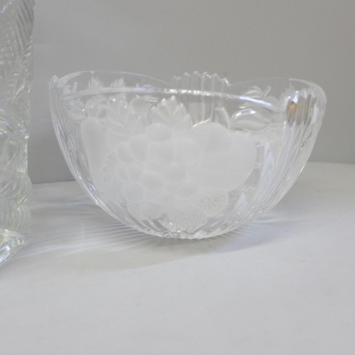 604 - A French glass vase and a Bohemia crystal bowl