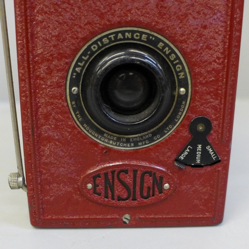614 - An 'All-Distance' Ensign box camera