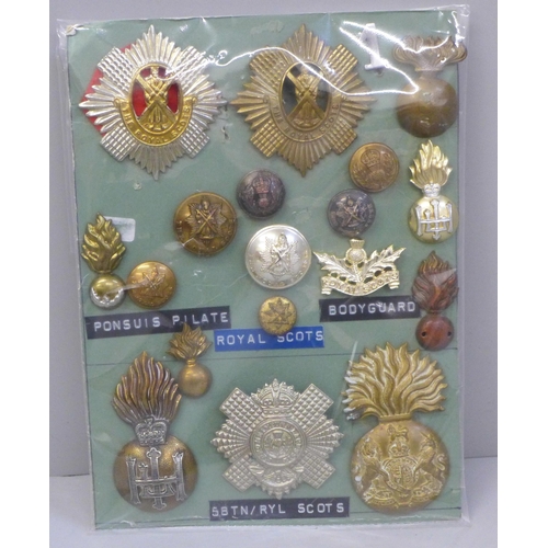 632 - Royal Scots and Scots Fusiliers military badges