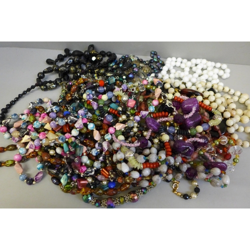 648 - Bead necklets