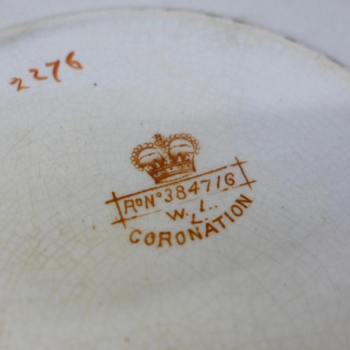 671 - Two Royalty commemorative plates; Queen Victoria 60 Years Reign and King Edward VII and Queen Alexan... 