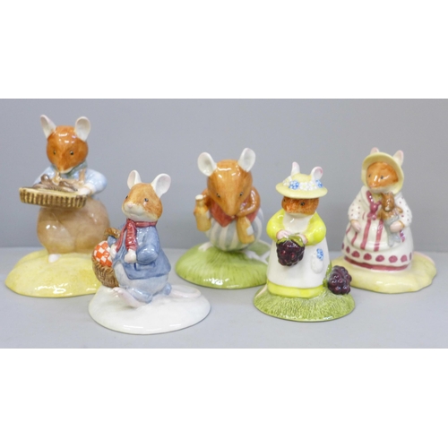 698 - Five Royal Doulton Brambly Hedge character figures