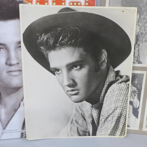 718 - Elvis Presley; twelve 7