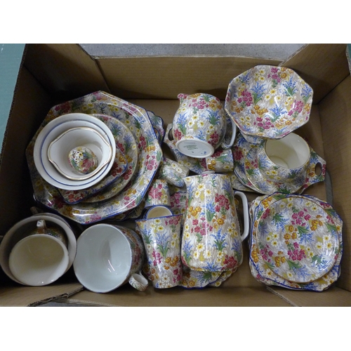 728 - Royal Winton Grimwades Marguerite chintz china; plates, dishes, cups, hot water pot, etc. **PLEASE N... 