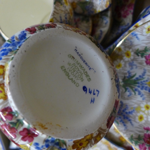 728 - Royal Winton Grimwades Marguerite chintz china; plates, dishes, cups, hot water pot, etc. **PLEASE N... 