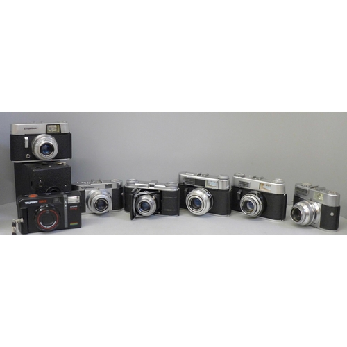 741 - Eight film cameras, Voigtlander x6, various models, Kodak and one other