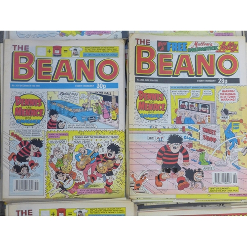 765 - A collection of 1990s Beano comics