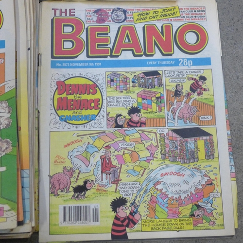 765 - A collection of 1990s Beano comics