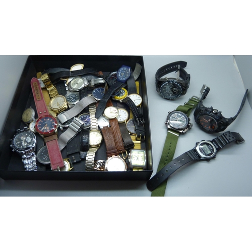 886 - A collection of fashion wristwatches