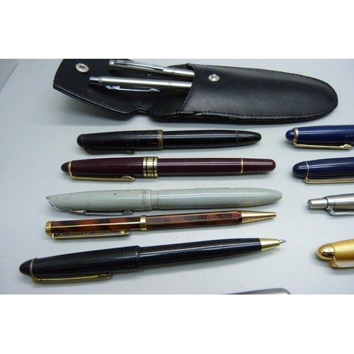 888 - A collection of fountain pens and ballpoint pens, (no gold nibs)