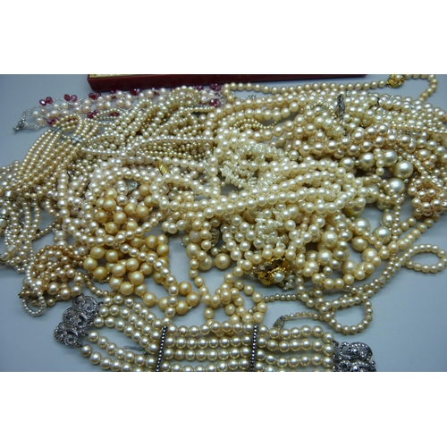 936 - Pearl jewellery including silver mounted