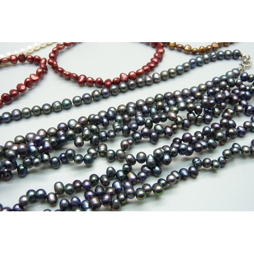 943 - Baroque and freshwater pearl necklets and bracelets, (5+3)