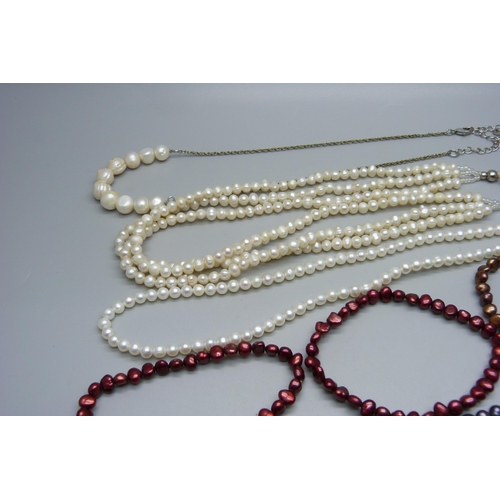 943 - Baroque and freshwater pearl necklets and bracelets, (5+3)