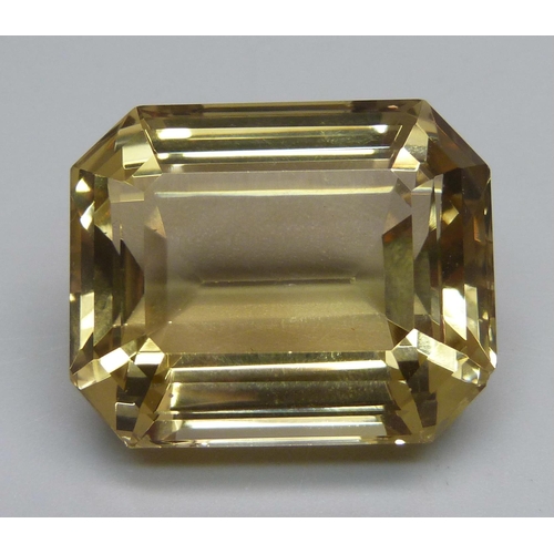 952 - A citrine gemstone, 17.3g