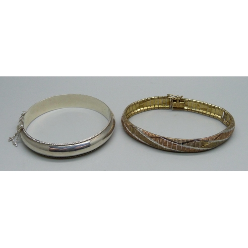 962 - An Italian silver gilt bracelet and a silver bangle, 32g