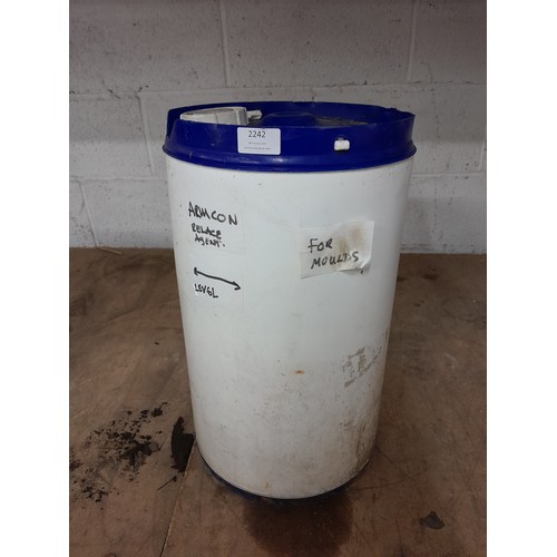 2242 - A large tub of Armacon Release Agent