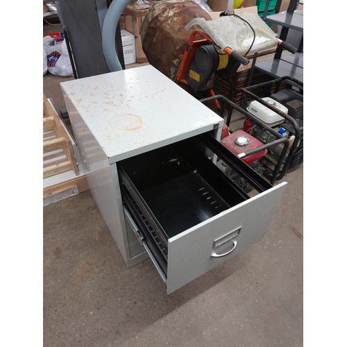 2254 - A two drawer filing cabinet