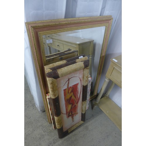 1611 - Two sets of wall art and a framed mirror