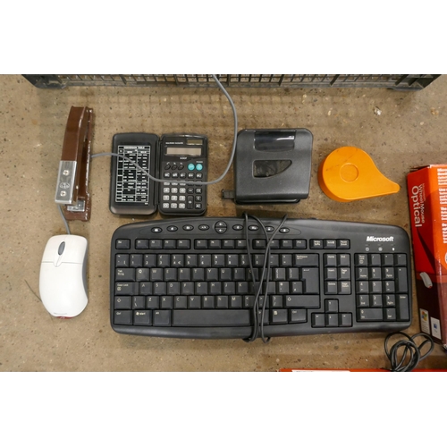 2275 - A tray of electricals including keyboards, optical mouse, mini compressor, etc.