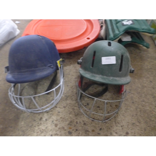 2351 - 2 Cricket helmets, cricket pads and a 2m x 1m garden screen