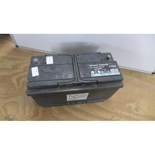 2389 - A Renault Nissan 12v - L5 95 Ah 850A (EN) automotive battery