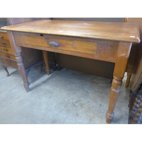 139 - A Victorian pine single drawer kitchen serving table