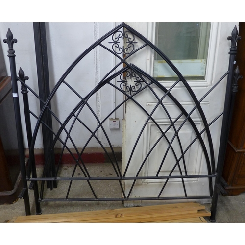 233 - A French style cast iron bed