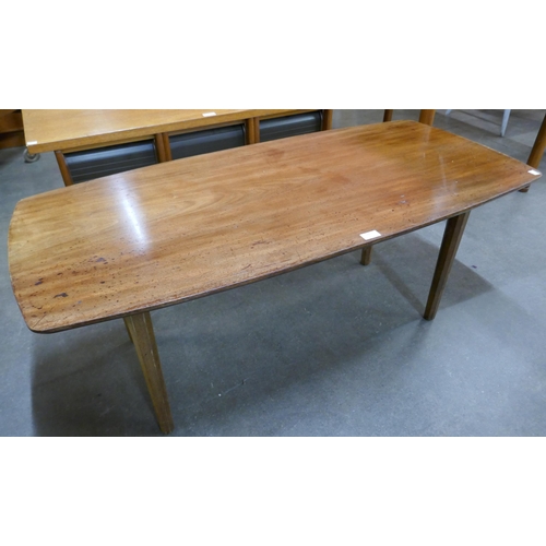 60 - A teak rectangular coffee table