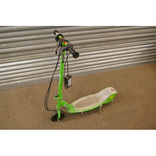 2200 - A Razor electric scooter with charger