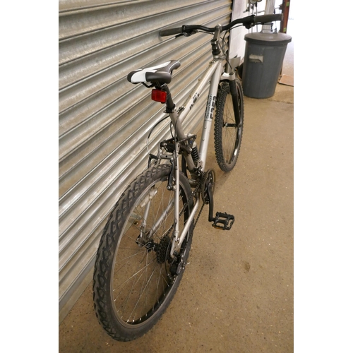 2203 - A Diamondback S10 full suspension aluminium framed mountain bike (police repossession)