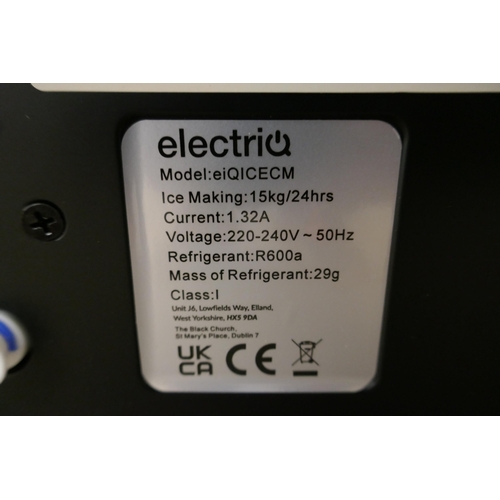 2307 - An Electriq ice machine