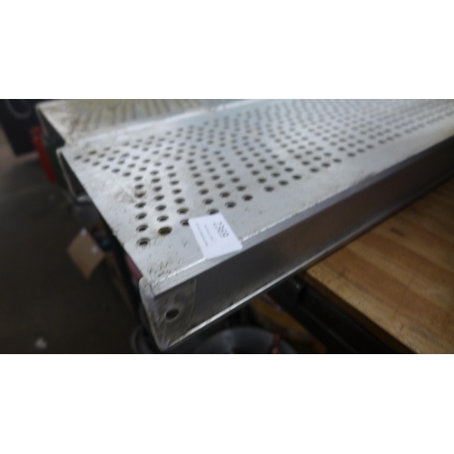 2369 - A set of stainless van ramps with 200kg load capacity