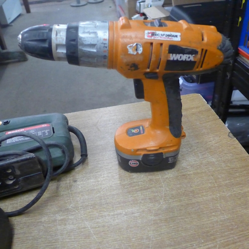 2043 - A selection of power tools, a Worx drill, a Bosch jigsaw (PST50-E) and a circular saw.