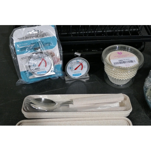 3011 - Assorted household items including cupboard organisers, oven thermometers, Joseph Joseph bin liners,... 