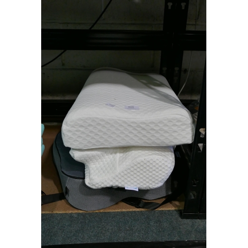 3028 - Three orthopaedic pillows - various sizes and styles * this lot is subject to VAT