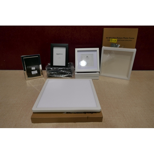 3051 - Quantity of photograph frames - assorted sizes * this lot is subject to VAT