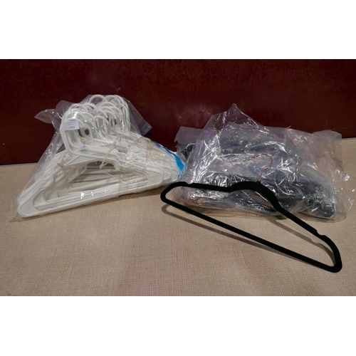 3067 - Quantity of coat hangers - mixed style * This lot is subject to VAT