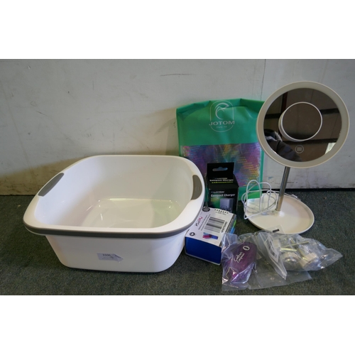 3106 - Washing up bowl of household accessories inc Beauty Mirror * This lot is subject to VAT