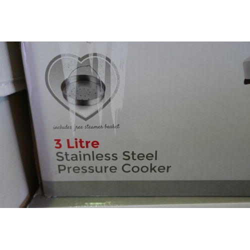 3111 - Tower 3ltr stainless steel pressure cooker * This lot is subject to VAT