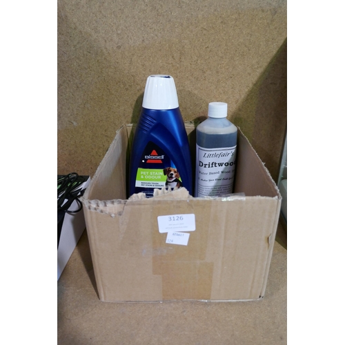 3126 - Assorted cleaning liquids and acrylic paint * This lot is subject to VAT