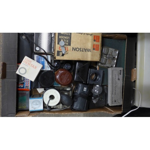 2105 - A Panasonic video camera and a box of vintage photography items